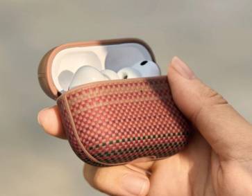 Оригінальні vs сумісні чохли для AirPods: чи варто переплачувати за бренд Apple?